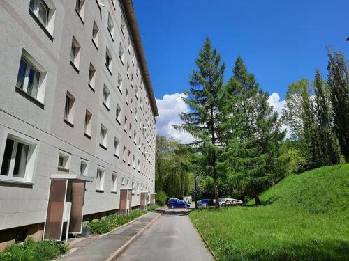 Foto - Charmante 2-Zimmer-Wohnung in Suhl mit Balkon und Blick ins Grüne