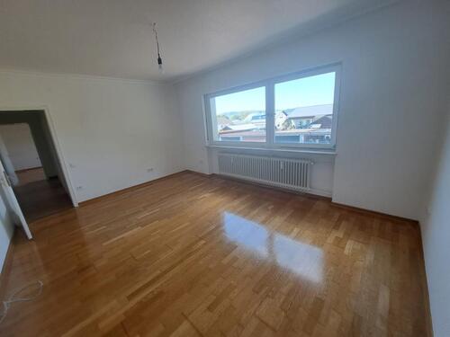 Foto - Ruhige Wohnung in Otzenhausen 3 ZKB 70 qm - EBK & Garage