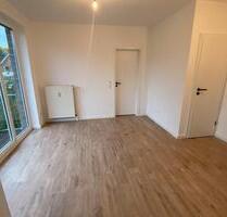 Ab sofort! Schicke, moderne, renovierte kleine 2 Zimmer Wohnung - Delmenhorst Deichhorst