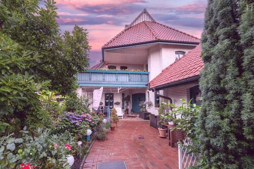 Foto - Krempe, excl. 3 Zi. Whg, Vollbad, EBK, Garten, Keller, 01.02.26