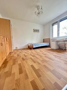 Foto - Möbliertes Zimmer in 2er-WG mit Katzen