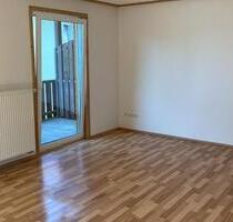 Schöne Erdgeschoßwohnung, mit Garten Zugang - Hemau