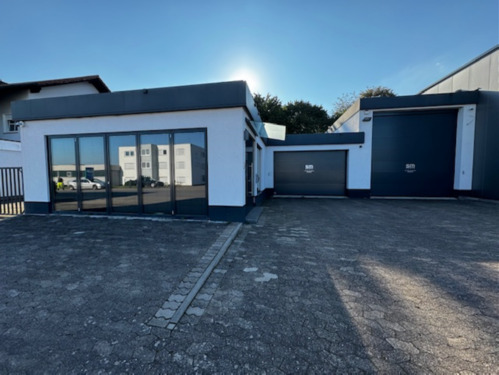 Foto - Attraktive Bürofläche nebst WerkstattGaragen mit Top-Anbindung