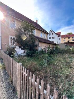 Foto - Mehrfamilienhaus mit 2 Gärten - 60.000,00 EUR Kaufpreis,