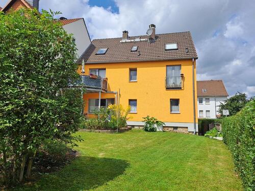 Foto - Wohnhaus mit 3WE ( 120m2 30m2 32m2 )