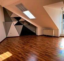 70m2 Dachgeschoss Wohnung mit Einbauküche in Gilching