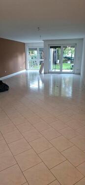 Foto - 3 Zi. EG & Souterrain Wohnung Garten Stellplatz 140 qm