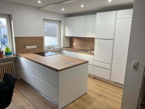 Foto - Großzügige 4-Zimmer-Wohnung, 153 m² incl. Küche 