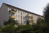 Foto - 2 Zimmer, Dusche und großer Balkon - jetzt besichtigen!