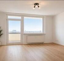 2-Zimmer-Wohnung mit Weitblick & Loggia im 14. OG - Erlangen Alterlangen