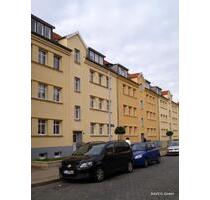 108-007 2-Raum-Wohnung in Schwerin zu vermieten DG links