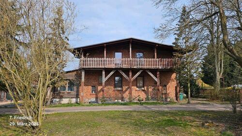 Foto - Haus mit Grundstück - 210.000,00&nbsp;EUR Kaufpreis, ca.&nbsp; 210,00&nbsp;m&sup2;