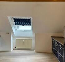 1,5-Zimmer-DG-Wohnung mit Balkon in Goldbach-Unterafferbach