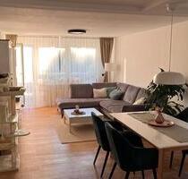Gehobene 3,5 Zimmer Wohnung in Leonberg am Stadtpark
