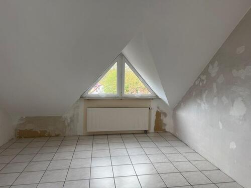 Foto - 4.5 Zimmer Dachgeschoßwohnung zur Miete in Reichelsheim (Odenwald)