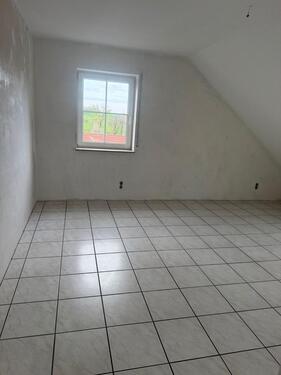 Foto - 4.5 Zimmer Dachgeschoßwohnung in Reichelsheim (Odenwald)