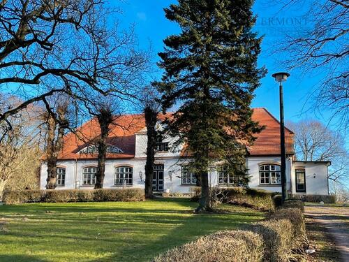 Foto - *Wohnen im Gutshaus* schöne 2 Zimmer Erdgeschosswohnung mit Terrasse in absolut ruhiger Lage