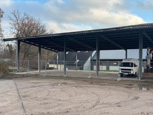 Foto - überdachte LAGERFLÄCHE in Bochum am RUHRPARK 50 150m2