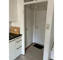 Zimmer mit Bad und kleinem Balkon Einbauküche - Gomaringen