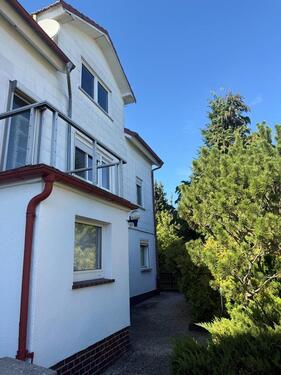 Foto - Einfamilienhaus, großer Garten u. Schuppen + Doppelgarage