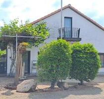 Freistehendes Ein-Zweifamilienhaus mit großem Garten - Bocholt