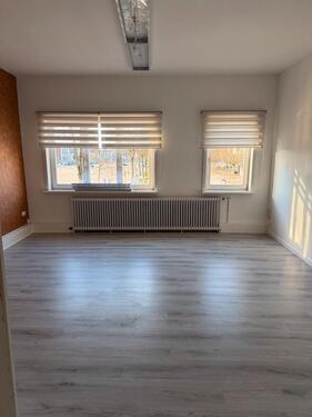 Foto - Wohnung im 1. OG in einem Wohn-und Geschäftshaus auch als Büro