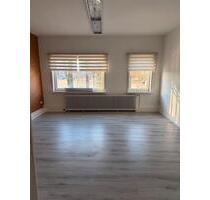 Wohnung im 1. OG in einem Wohn-und Geschäftshaus auch als Büro - Heide