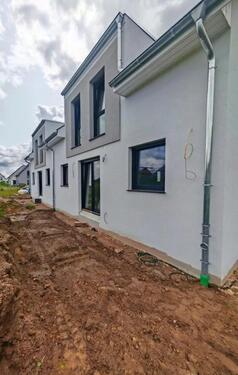 Foto - Moderne Doppelhaushälfte mit 5 Zimmern & Garten Hohenhameln