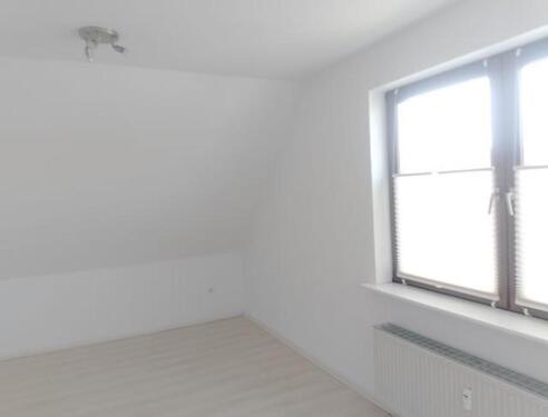 Foto - 3 Zimmer Dachgeschoßwohnung zur Miete in Giesen