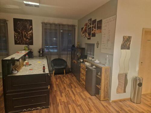 Foto - Räumlichkeit ( Cafe, Festlichkeiten)130m² zu vermieten