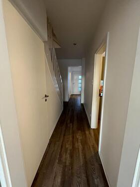 Foto - Reihenmittelhaus zur Miete - 1.500,00&nbsp;EUR Kaltmiete, ca.&nbsp; 100,00&nbsp;m&sup2;