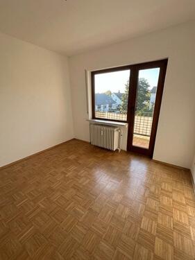 Foto - Charmante 3-Zi.-Wohnung mit EBK und Balkonen