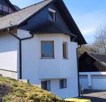 Schönes 2 ZKB Appartement mit separatem Eingang - Hohenahr