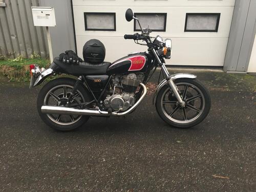 Foto - Motorrad Winterplatz in Freiburg Nord