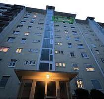 VON PRIVAT! 3,5-Zimmer-Wohnung mit Aufzug, Balkon und Garage - Saarbrücken
