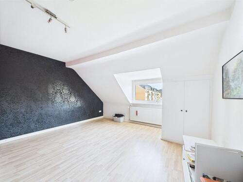 Foto - Schöne helle 2-Zimmer Dachgeschosswohnung, Zentrumsnah