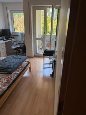 Foto - 4-Zimmer-Wohnung zu vermieten - 1.200,00&nbsp;EUR Kaltmiete,