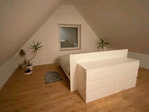 Foto - Dachgeschosswohnung 80qm - 960,00 EUR Kaltmiete, ca.  80,00 m²