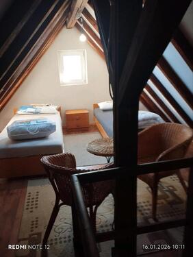 Foto - Eine Großzimmerwohnung im Dach zu vermieten