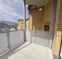 Sanierte Wohnung mit Balkon zu vermieten! - Wilkau-Haßlau
