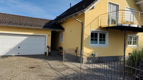 Foto - 2 Zimmer mit 57m² und Dusch-WC - 500,00&nbsp;EUR Kaltmiete, ca.&nbsp; 57,00&nbsp;m&sup2;