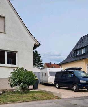 Foto - Freistehendes Einfamilienhaus mit großem Garten