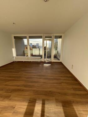 Foto - Wohnung zur Miete (1-Zimmer) (frisch renoviert) mit großem Balkon in Laatzen