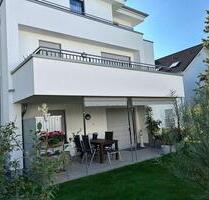 Schicke Wohnung in zentraler, aber ruhiger Lage - Sankt Augustin