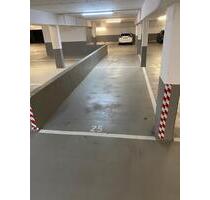 Großzügiger Parkplatz in Uni Campus Klinikum Nähe - Passau Auerbach