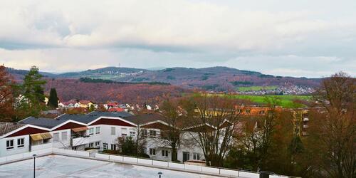 Foto - Hochwertig kernsanierte 4-Zi-Wohnung mit traumhaftem Taunusblick