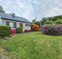 Idyllisches Haus am Waldrand Nähe Puderbach zu verkaufen ! - Steimel