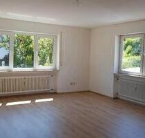 Barrierefreie Wohnung mit Balkon, zentral und doch naturnah - Alzenau