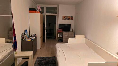 Foto - Schlafzimmer - 450,00 EUR Kaltmiete, ca.  30,00 m²
