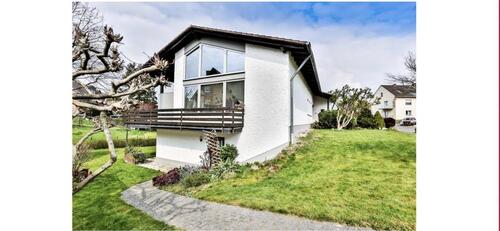 Foto - Raumwunder mit Einliegerwohnung in idyllischer Lage von Merzbach